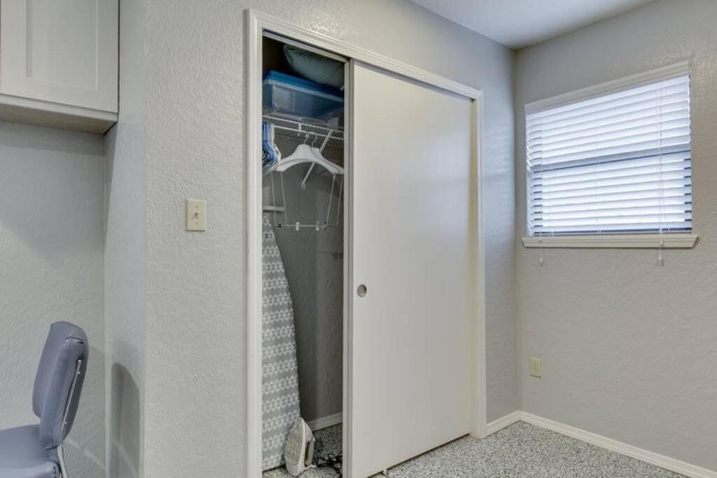 Near To Ouhsc Hospitals-Garage Studio Oklahoma Stadt Exterior foto